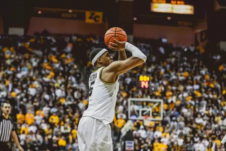 coleman shooting three