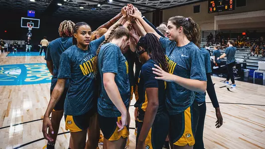 Women's Basketball Huddle