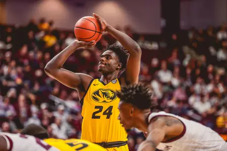 kobe brown shooting free throws