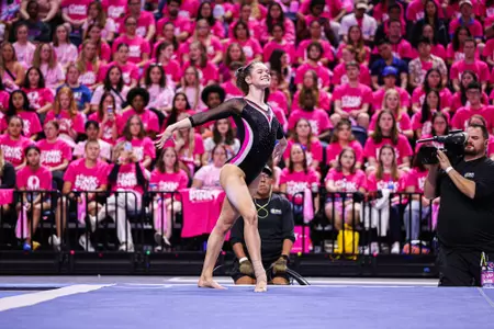 Hannah McCrary floor at Florida