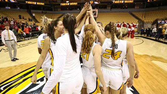 Women's Basketball Huddle