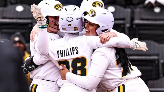 No. 25/23 Softball Rolls Roos in Home Opener Image