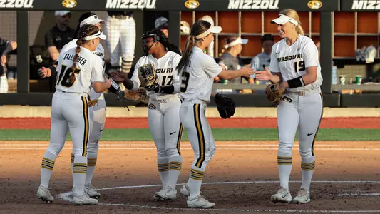 BANNER_2023_Mizzou_SB_TEAM_Circle_vsLindenwood_AG_041223_-11