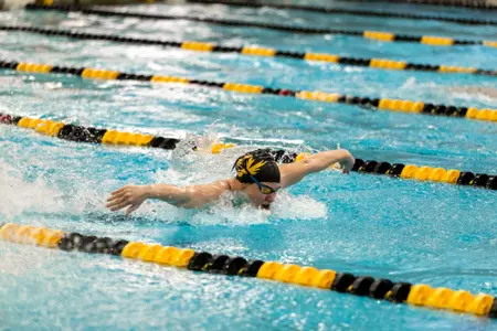Photo by: Kaylee English
Swim and Dive vs. Louisville