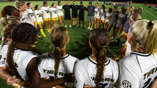 Team Huddle_Soccer23