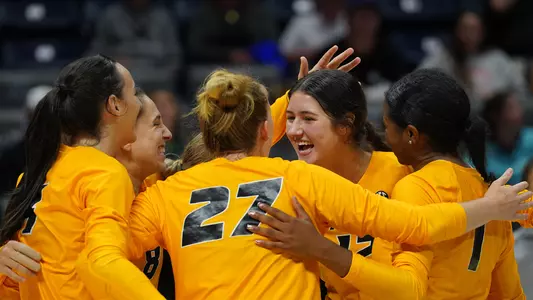 MIZZOUVB_XAVIER_2023_BANNER_Janet deMarrais_SD302998