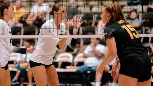 Morgan Isenberg_BANNER_VB_vsNorthernKentucky_AS_09012023-30