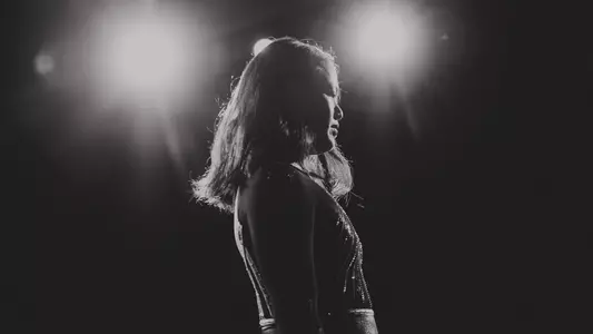 Helen Hu posing at the Missouri Theatre.