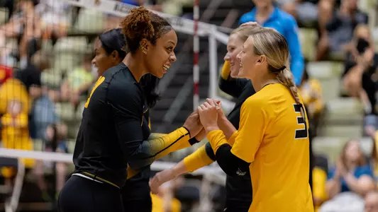Mychael Vernon_Maya Sands_BANNER_2024_MIZZOUVB_20240913_Volleyball_vsKansasCity_edit_RN-15.jpg