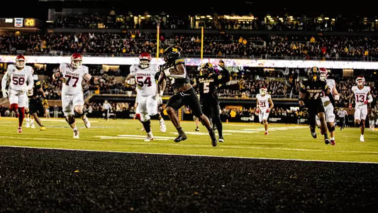 Zion Young against Oklahoma