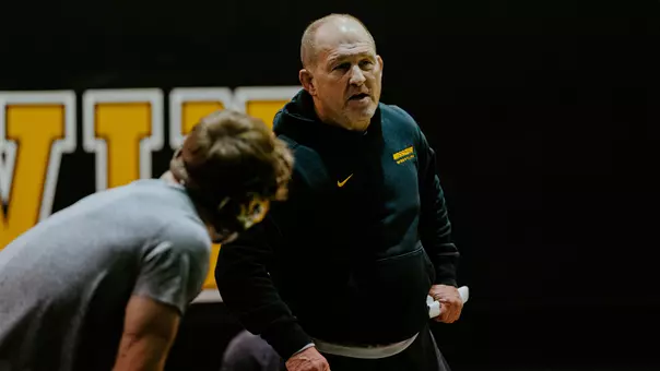 WR: Coach Smith_Practice