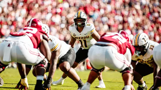 Corey Flagg Jr. gets ready to make a tackle against Alabama