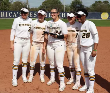 OG_MIZZOUSB_SENIORS_2024_NFCA_Honnold_Laird_Krings_Gallagher_Phillips_IMG_6724.jpg
