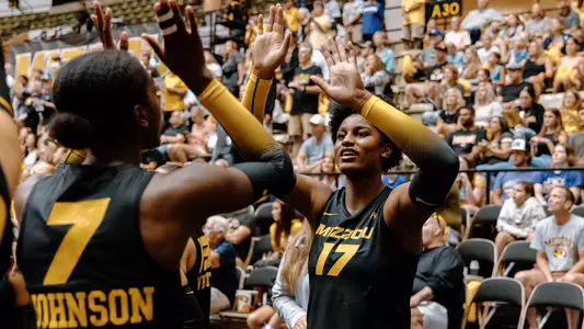 NAOMI FRANCO BANNER_VB_vs_Louisville_PICS_090323_RN_edits-1.jpg