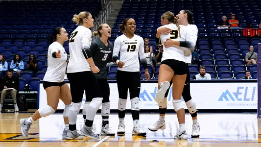 MIZZOUVB_ILLINOIS_2024_BANNER_20240920_VB_vsILL_DW-13.jpg