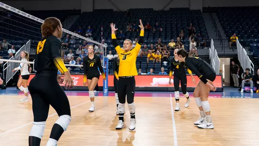 MAYA SANDS_BANNER_2024_MIZZOUVB_DW_MIZVBvsDRAKE_01219.jpg