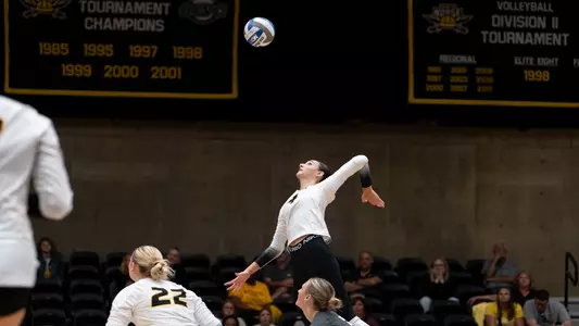 JORDAN ILIFF BANNER_MIZZOUVB_2024-LOUISVILLE_DW_00748.jpg