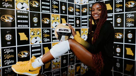 Trinity Luckett BANNER_20241217_VB_trinity-41.jpg