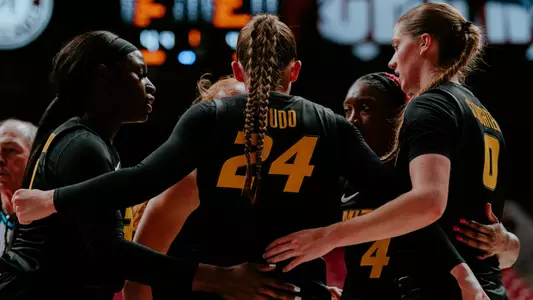 Women's Basketball Huddle