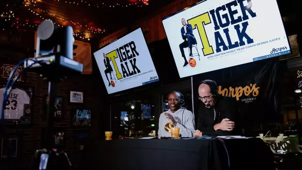 Coach Gates Premiers Tiger Talk