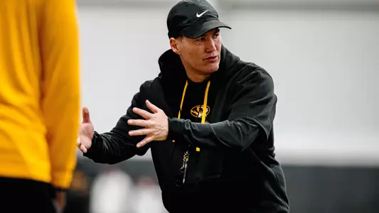 Corey Batoon during spring practice