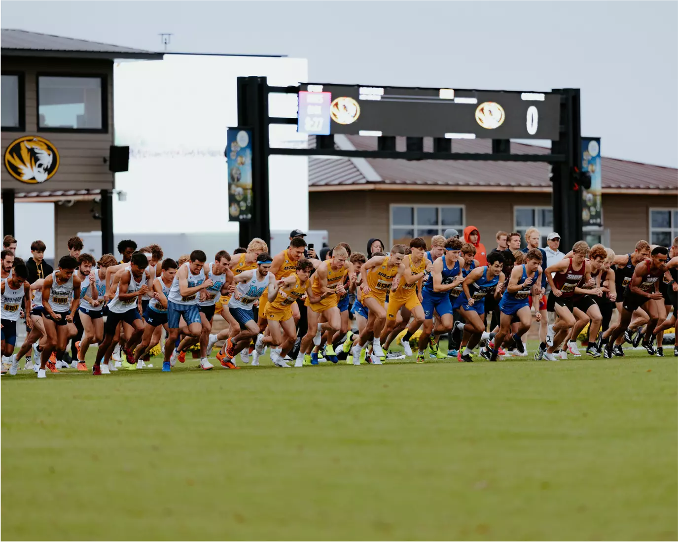 The 2024 Mizzou men's cross country team begins the 2024 Gans Creek Classic.