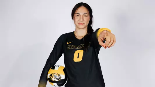 Nina Mandovic Media Shot