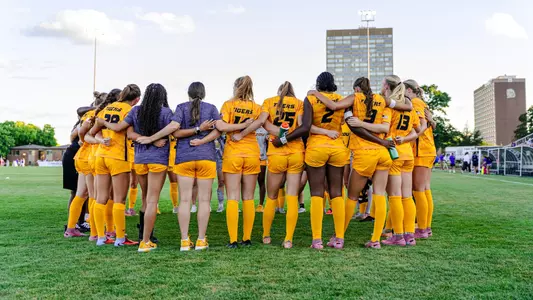 The 2025 Mizzou soccer team huddling together at halftime of the game at No. 23 Saint Louis on August 24, 2025.