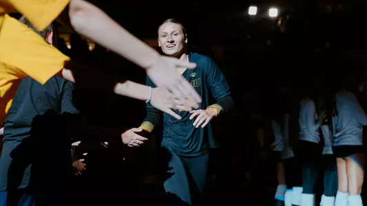 Maya Sands Runs Out Against Stanford