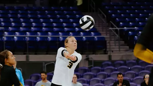 Maya Sands records a dig against Wyoming in Dallas