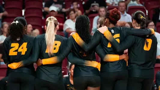 Mizzou Volleyball Huddles During Match Against Arkansas State