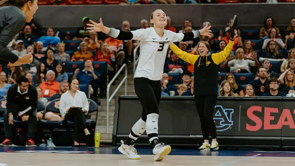 Maya Sands at Auburn 10/12