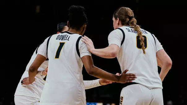 Women's Basketball Huddle