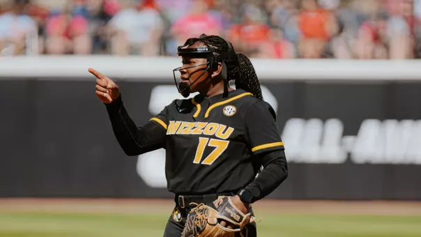 Cierra Harrison pitching against Alabama