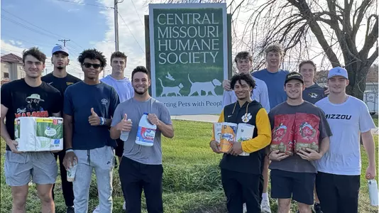 Student-Athletes Volunteer at Central Missouri Humane Society
