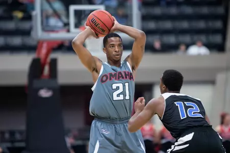 Mavericks Ready for Weekend Tilt at Drake - Omaha Athletics