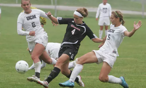 Jennies Edge Mavericks at Home, 3-2 - Omaha Athletics