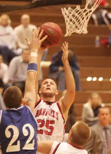 Augustana Edges Mavericks, 77-72 - Omaha Athletics