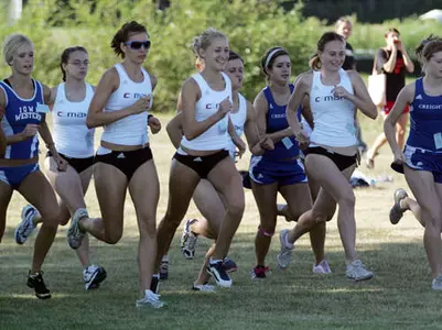 Mav Runners Finish 5th at ESU Jock's Nitch Invitat - Omaha Athletics