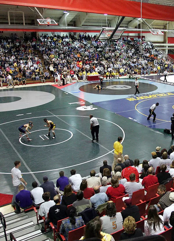 Augustana Leads After First Day of 2005 NCAA II Wr