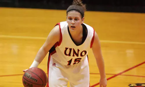 Maverick Women Carry Streak Into Final Week - Omaha Athletics