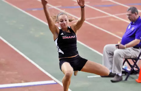 Mavericks Set PRs at Dordt Invitational - Omaha Athletics