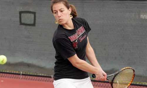 UNI Tops Mavericks, 8-1 - Omaha Athletics
