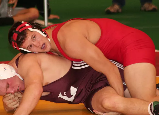 MSU Edges UNO, 19-17, to Claim National Duals Titl