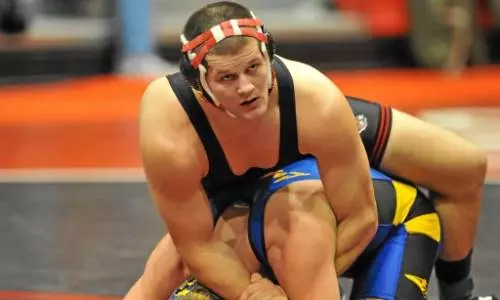 Mavs to Honor Seniors at MIAA Duals on Sunday