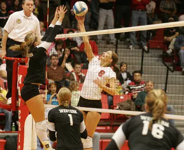 40th Season of Volleyball Gets Started With UNO Sh - Omaha Athletics