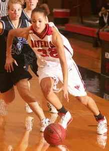 Mavericks Edge Bulldogs, 78-74 - Omaha Athletics