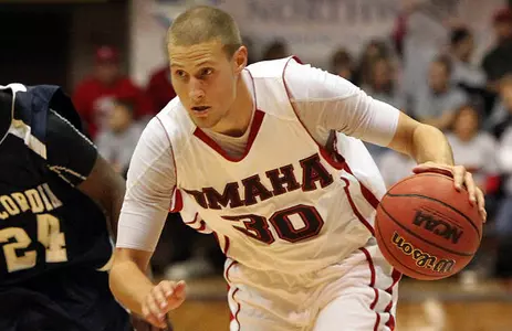 Albers Drives Mavs to First Win, 100-68 Over Conco - Omaha Athletics