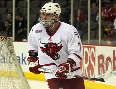 DelGrosso And Kaufmann Earn CCHA Honors - Omaha Athletics