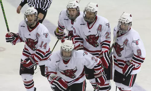 Mavericks Dip In Weekly Hockey Polls - Omaha Athletics